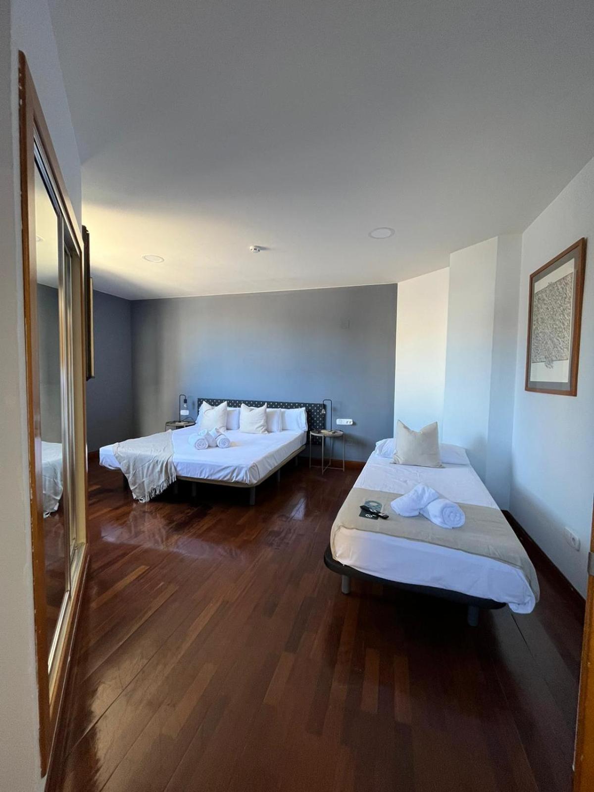 Vtz The Orus Factory - Parking Muy Economico Hotel