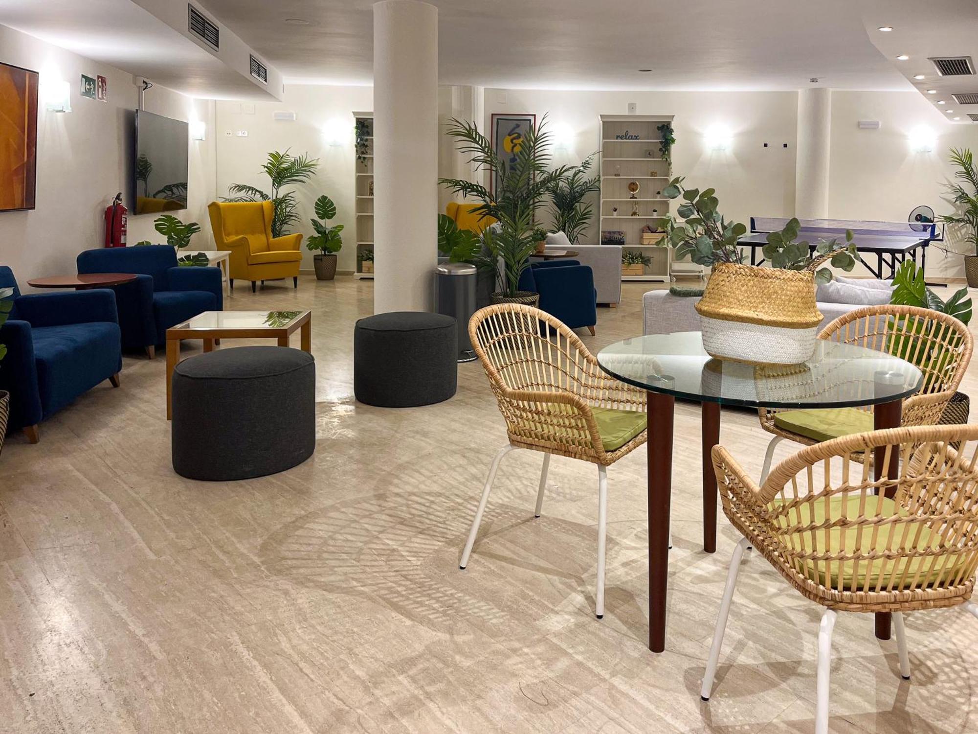 Hotel Vtz The Orus Factory - Parking Muy Economico 2*