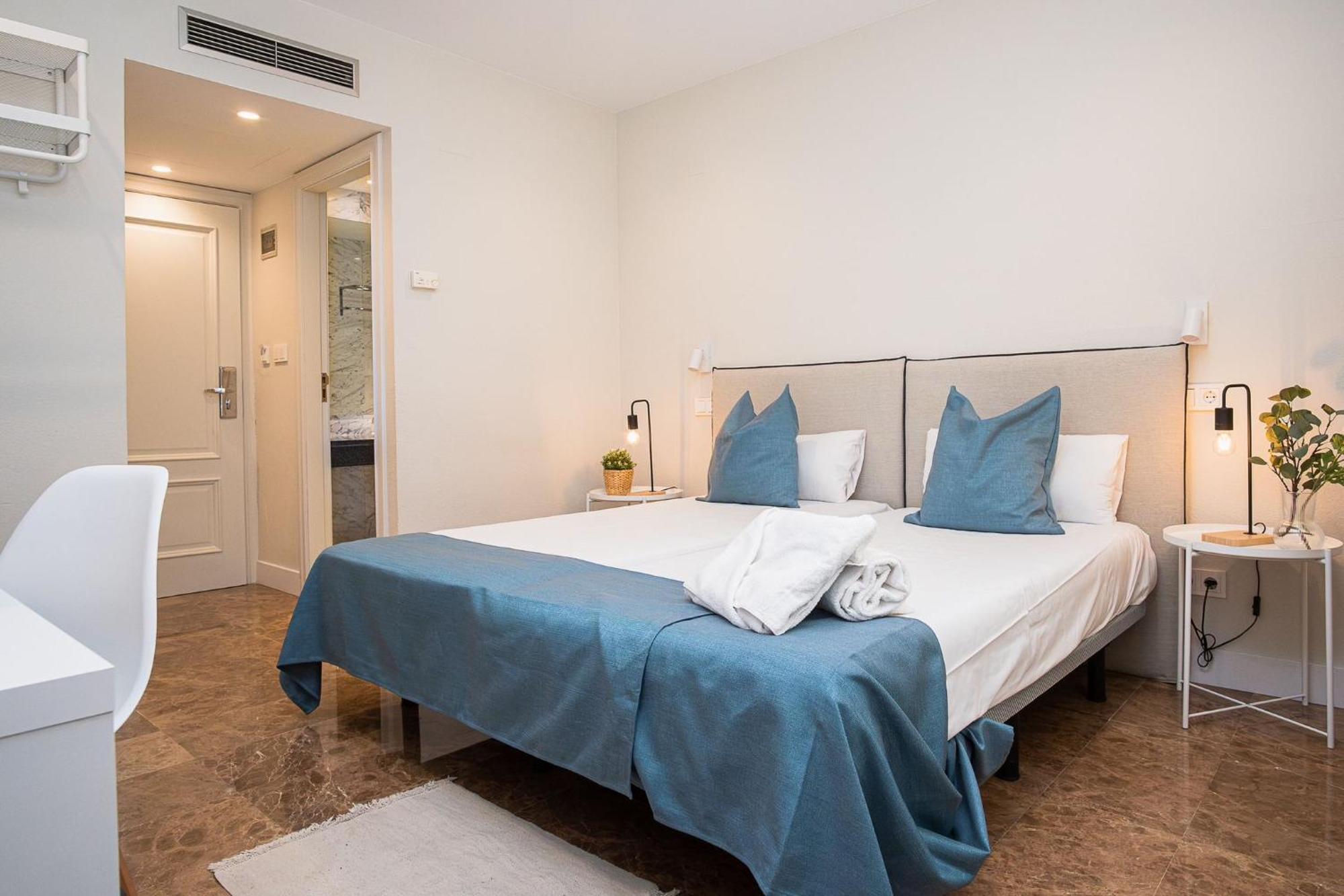 Vtz The Orus Factory - Parking Muy Economico Hotel