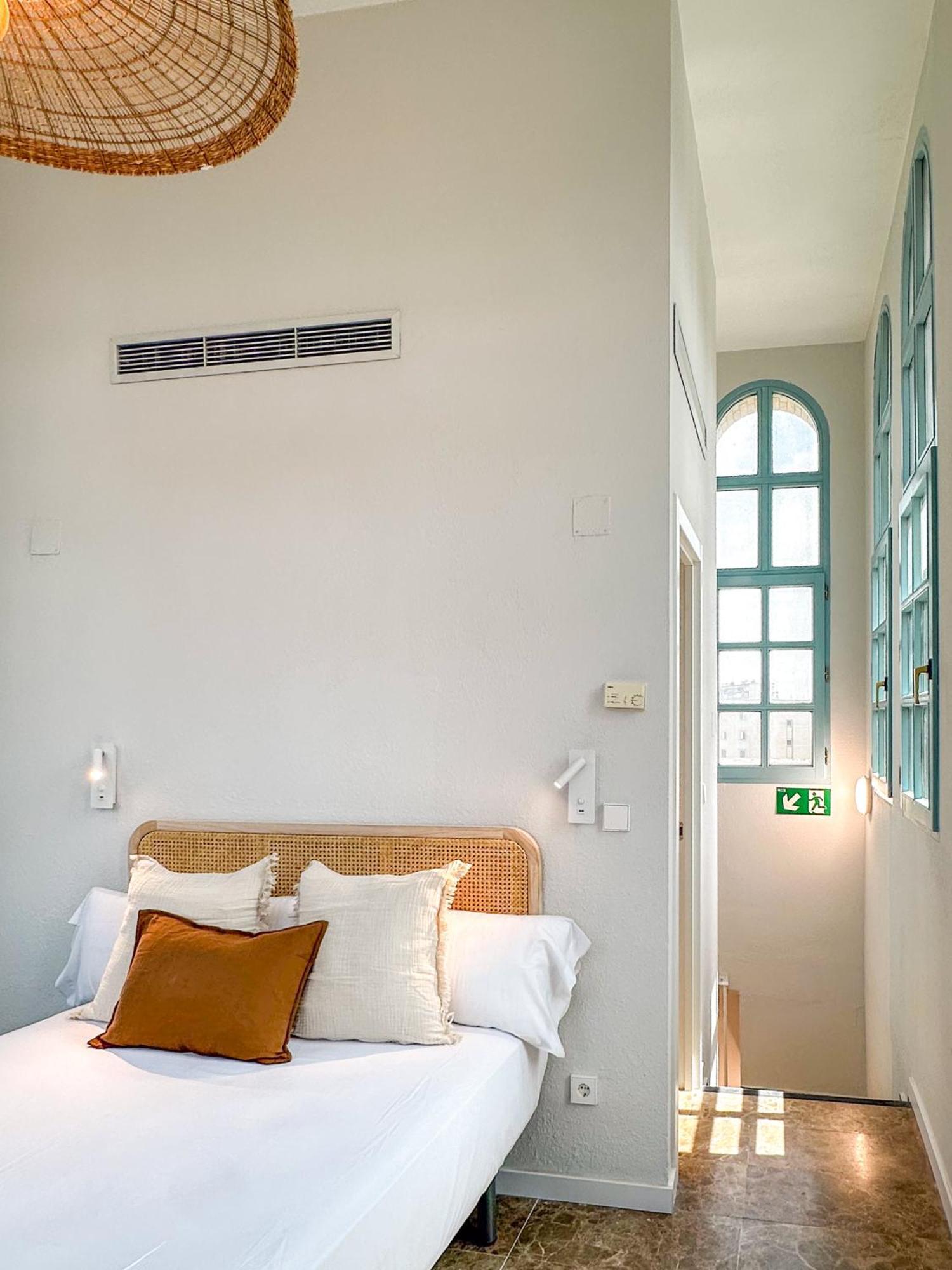 Vtz The Orus Factory - Parking Muy Economico Hotel 2*